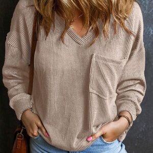 Long sleeve ribbed knit women’s top sz L tan/apricot